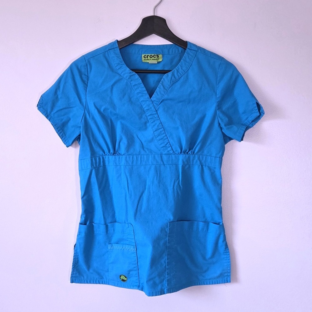 Rare Discontinued Crocs Medical Apparel Womens Blue Mock Wrap Empire Scrub Top